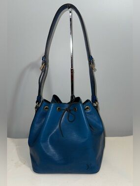 Louis Vuitton Petit Noe Blue Epi Leather Drawstring Shoulder Bucket Bag
